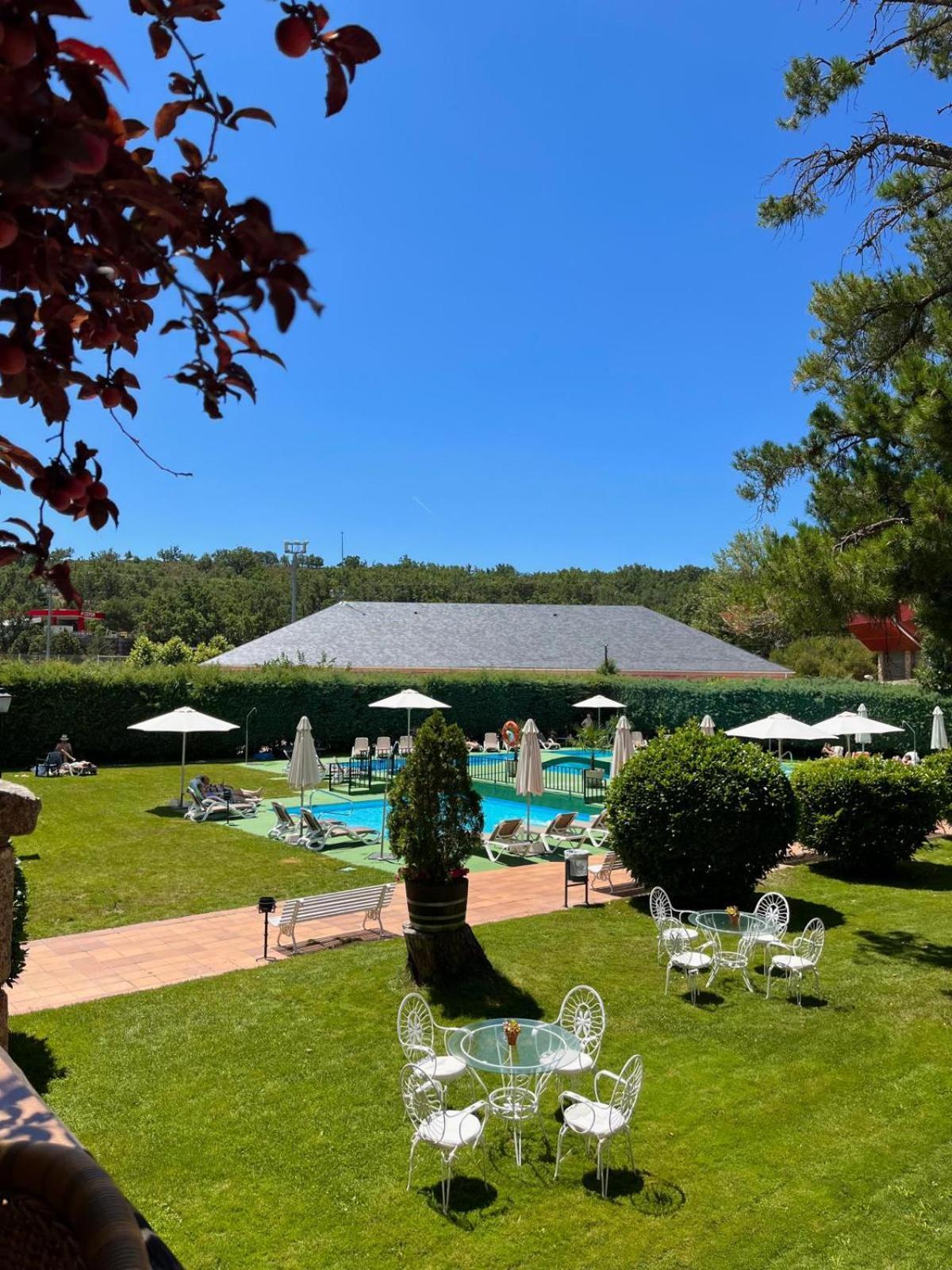 Hotel Rural Spa & Wellness Hacienda Los Robles Navacerrada Exterior photo