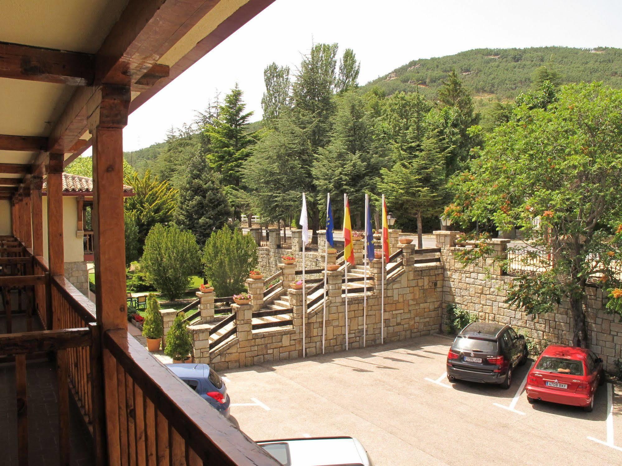 Hotel Rural Spa & Wellness Hacienda Los Robles Navacerrada Exterior photo